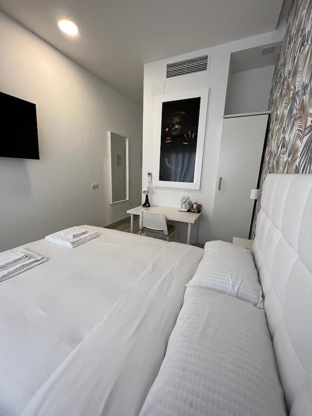 CH タネズ カロリナ