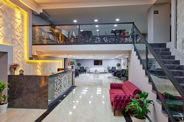 ザ・ボールドホテル