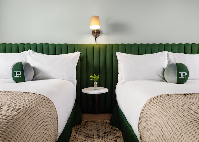 パリホテル ハリウッド ニア ユニバーサル スタジオ