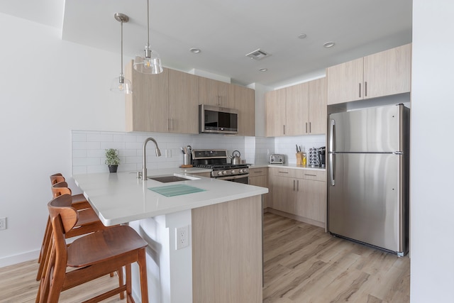 サン ドレンチェド 3 ベッドルーム ロフト ウィズ アウトドア スペース ニア NYC