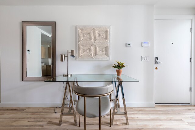 サン ドレンチェド 3 ベッドルーム ロフト ウィズ アウトドア スペース ニア NYC