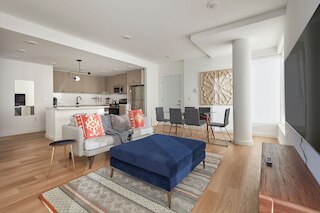 ニュー ファブ  4 ベッドルーム - アウトドア デッキ - ジム - ミンズ トゥ NYク