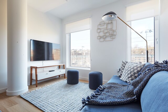 モダン 3 ベッドルーム ロフト - シェアード デッキ - ジム - ミンズ トゥ NYC