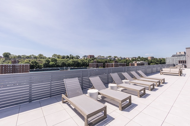 エアリー 3 ベッドルーム フラット W シャアード デッキ - ジム - ミンズ トゥ NYク