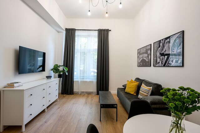 ネイティブアパートメンツパウリンスカ20デラックス