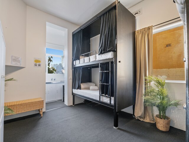 アズーロ ポッド ホテル ポッツ ポイント