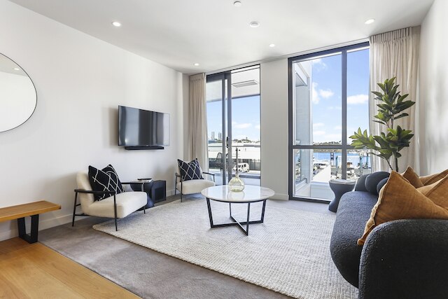 都市のモダンな静けさ