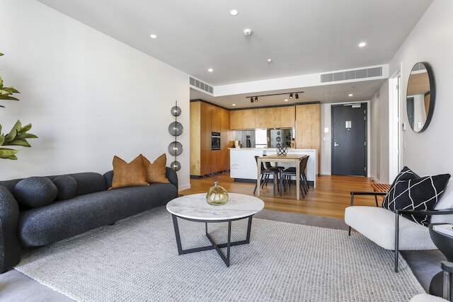 都市のモダンな静けさ