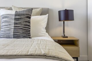 都市のモダンな静けさ