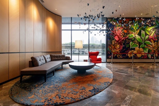 ヴィアレジデンシズインクエルエコシティーファイブセンシズ