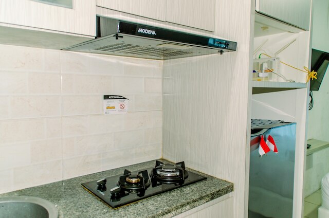 ホーミー アンド ウォーム スタジオ ルーム アット ティフォリア  アパートメント