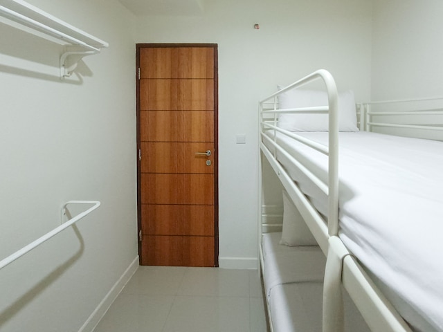 コンフォータブル アンド タィディ ベッBRム アット ヴィダ ビュー  アパートメント