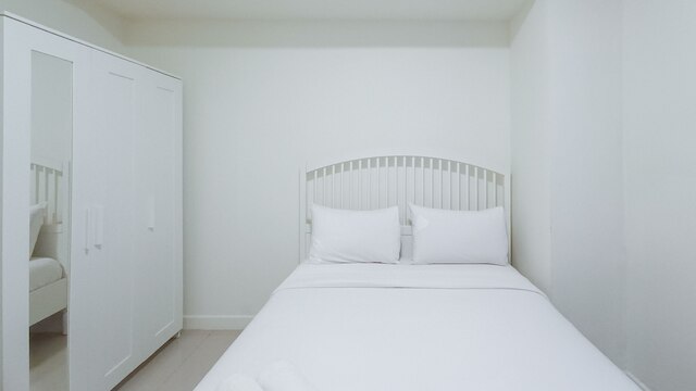 コンフォータブル アンド タィディ ベッBRム アット ヴィダ ビュー  アパートメント