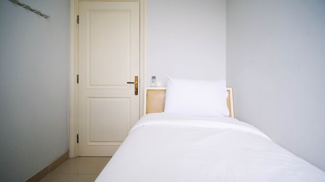 ホーミー2 2ッドー ウィズ エクストラ ルーム アット タマン ビバリー  アパートメント