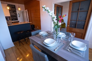 スタニング2ベッドルームアパート！CDNメトロから徒歩3分