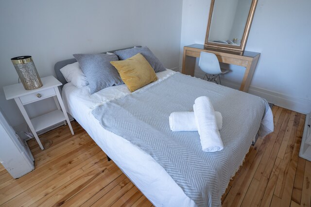 スタニング2ベッドルームアパート!CDNメトロから徒歩3分