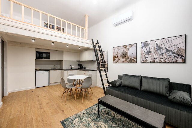 ネイティブアパートパウリンスカ 20 スペリオ