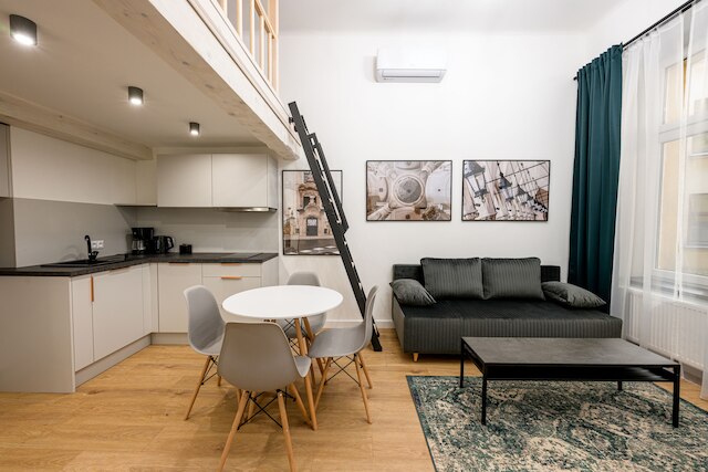 ネイティブアパートパウリンスカ 20 スペリオ