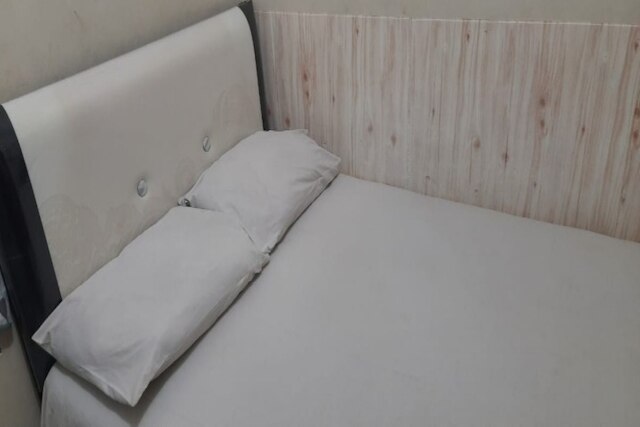 OYO 90706 コスト アラム ジャヤ シャリア