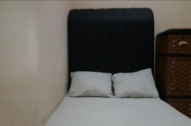 OYO 90706 コスト アラム ジャヤ シャリア