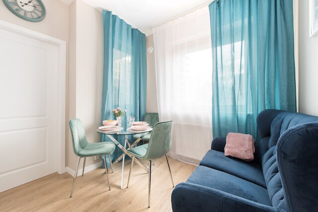 スーパーアパート・チェルムスカ9