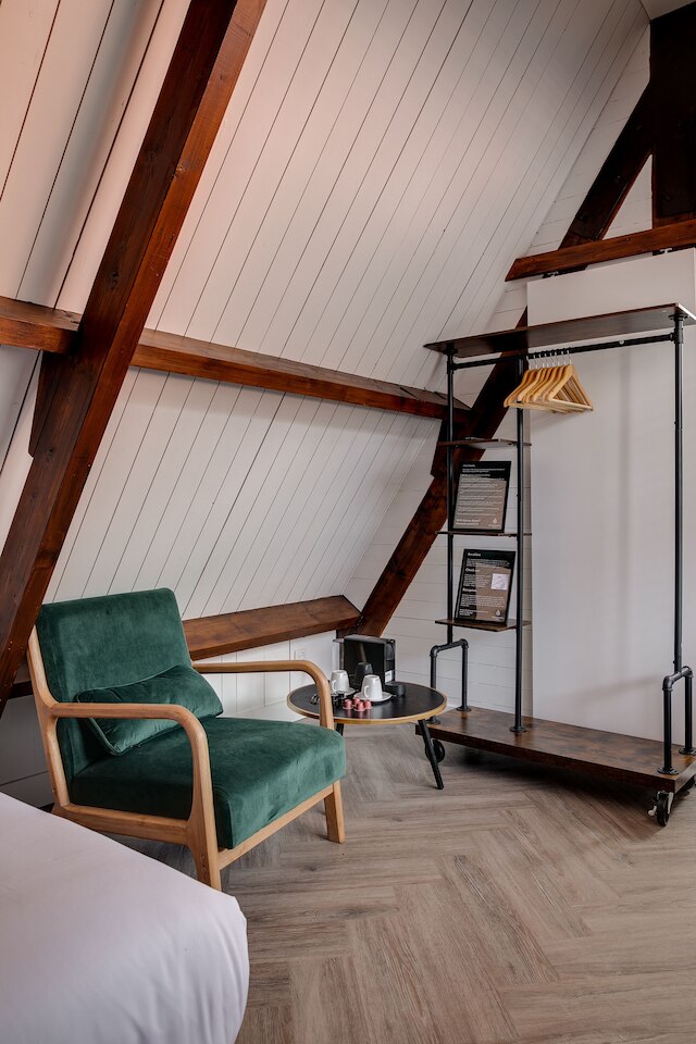 ザ・シックスティーン