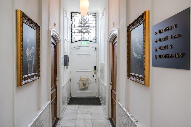 ザ・シックスティーン