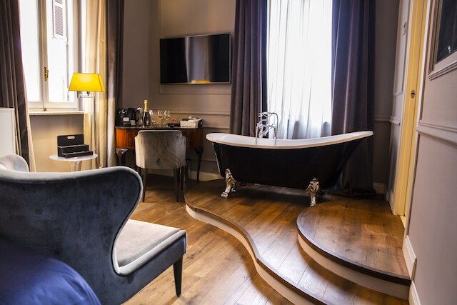 レライ・サン・ロレンツォ・イン・ルチナ