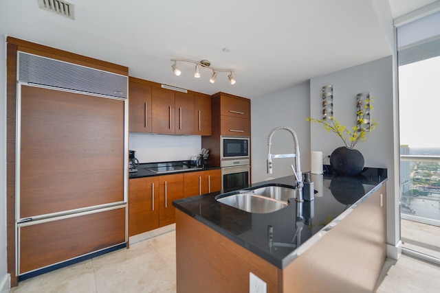 ワンダフル2コンドアットアイコンブリッケルWプール