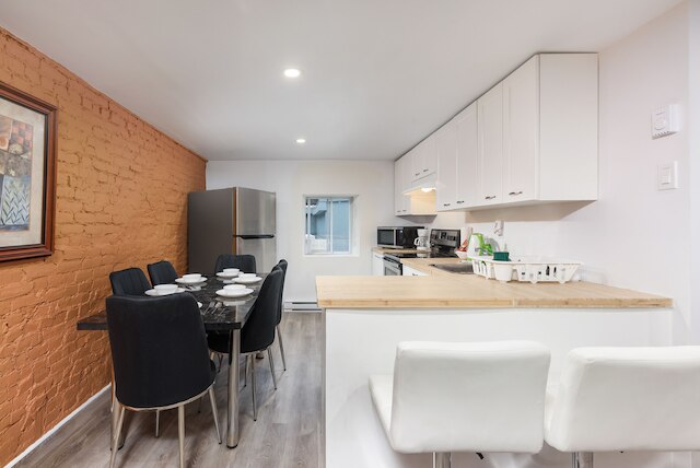 ダウンタウンの3ベッドルームロフト無料駐車場