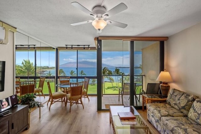 キヘイ サーフサイド, #608 1 ベッドルーム コンド バイ レッドオーニング