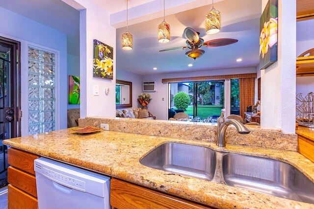 キヘイ ガーデン エステーツ D104 2 ベッドルーム コンド