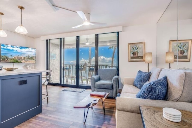 キヘイ ビーチ, #207 1 ベッドルーム コンド バイ レッドオーニング