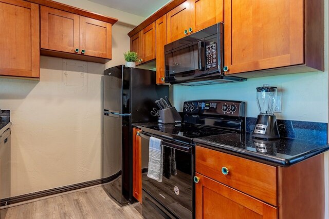 ハレ カマオレ 121 1 ベッドルーム コンドミニアム