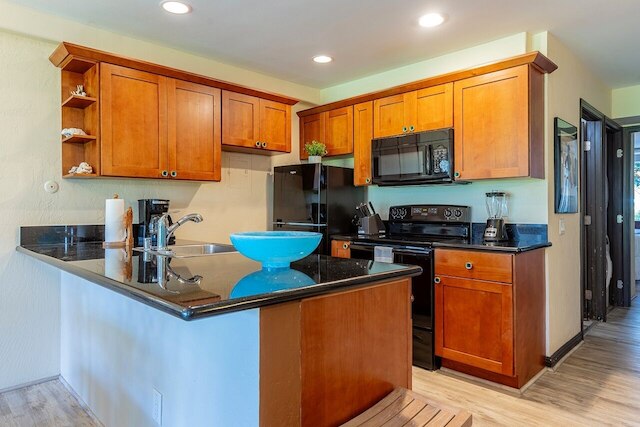 ハレ カマオレ 121 1 ベッドルーム コンドミニアム