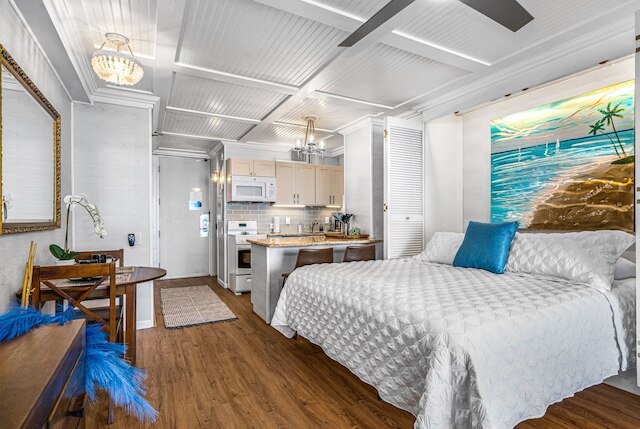 マウイカイ 607 コンド