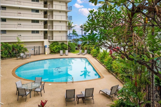 ビッグアイランド コナ アリイ バイ コールドウェル バンカー アイランド バケーションズ