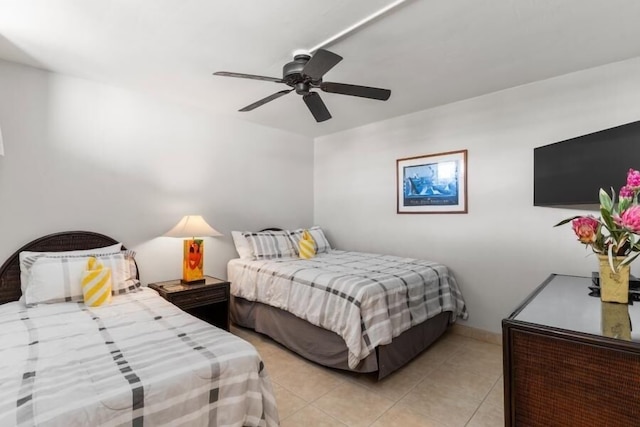 カマオレ ナル, #303 2 ベッドルーム コンド バイ RedAwning