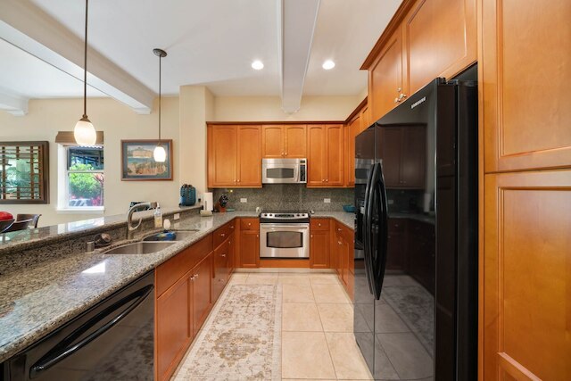 ビッグアイランド フェアウェイズ アット マウナラニ 1705 3 ベッドルーム タウンハウス