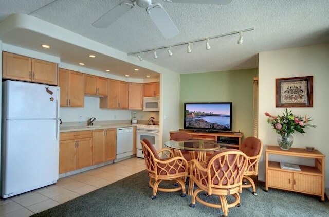 キヘイビーチ, #405 1 ベッドルーム コンド バイ レッドオーニング