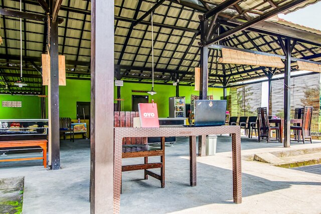 OYO 91053 デサ ウィサタ ギリマヌック