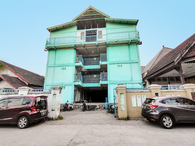 OYO  91529 ポンドック エリート 888 マカッサル