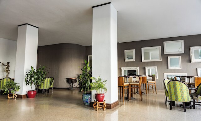 シェリー フロンテナック オーシャンフロント ホテル