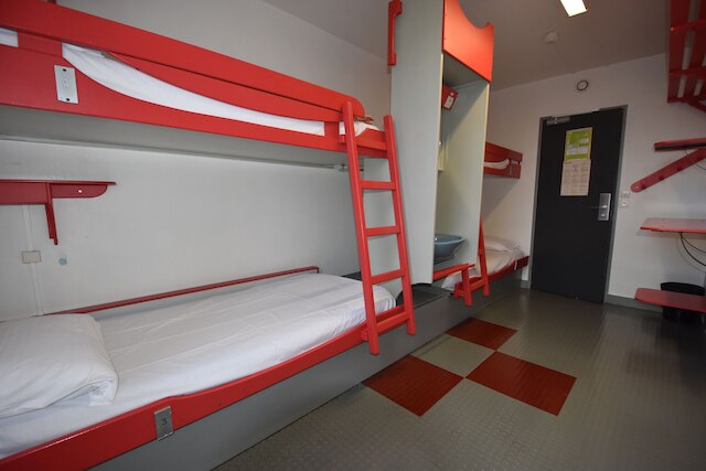 オーベルジュ ジュネス イI パリ - ル ダルタニャン