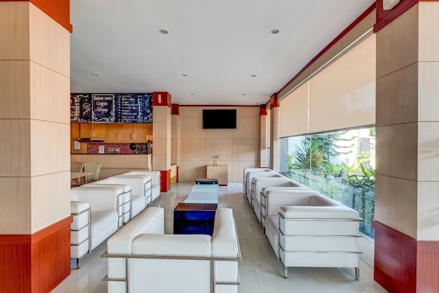 OYO フラッグシップ テンボク バトゥ レジデンス