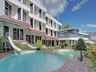 ホテル O ビクトリー