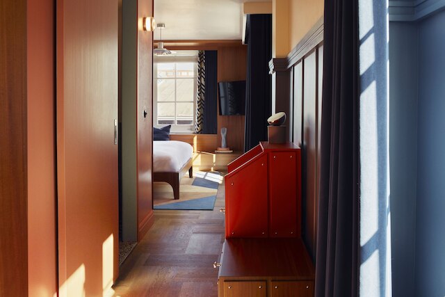 ザ・ホクストン、ロイドアムステルダム