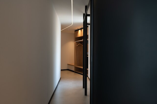 ネマ  ホテル アテネ