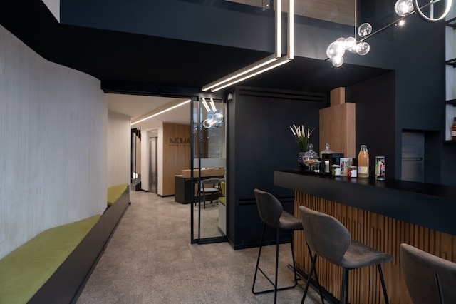 ネマ  ホテル アテネ