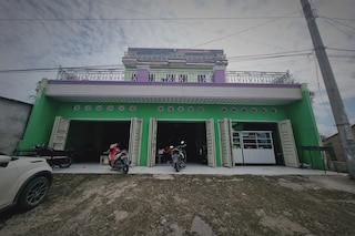 エクスプレス O 91979 ペンギナパン トンドン タ